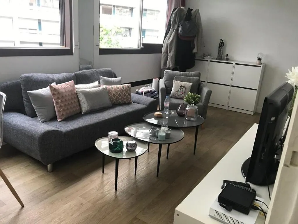 Lägenhet Grand Studio Fonctionnel, Calme Et Ensoleille Paris